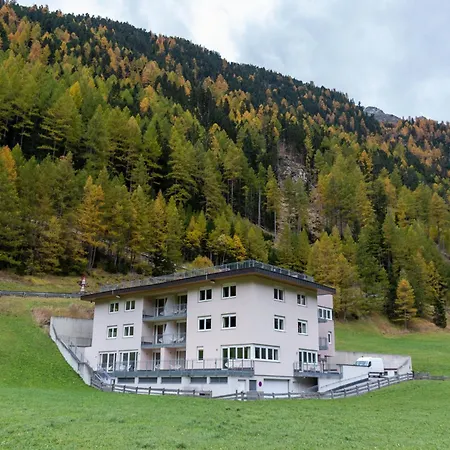 International House Zw 14 Апартаменты *